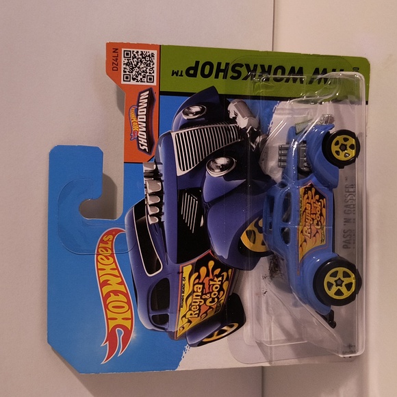 D1 Hot Wheels Passin Gasser with shipping protector - Picture 1 of 3